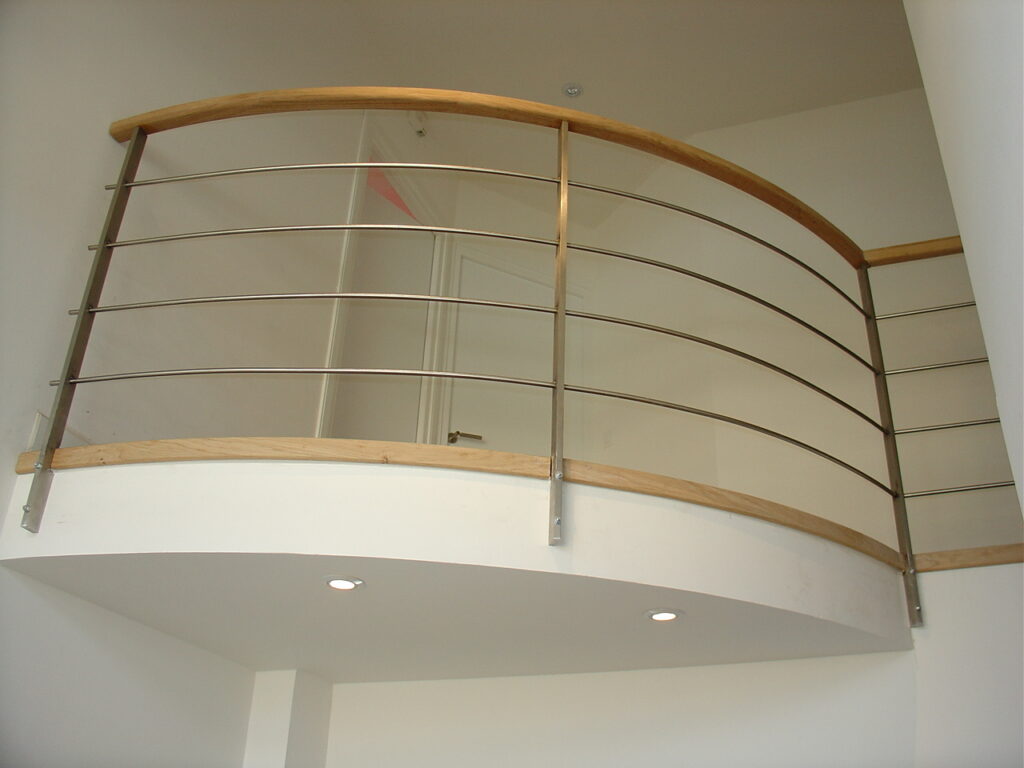 Garde-Corps arrondi bois et inox soudé